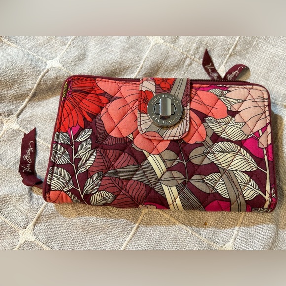 Vera Bradley floral print large wallet - Picture 1 of 4